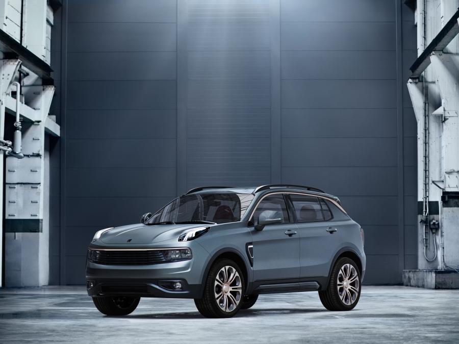  LYNK&Co 01 City (CX11) 2016 года  (фото 1 из 17)